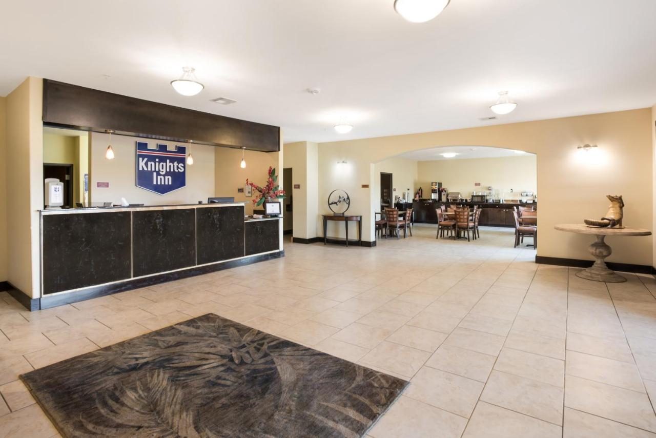 | Knights Inn Bunkie