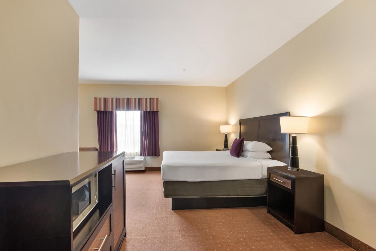| Knights Inn Bunkie