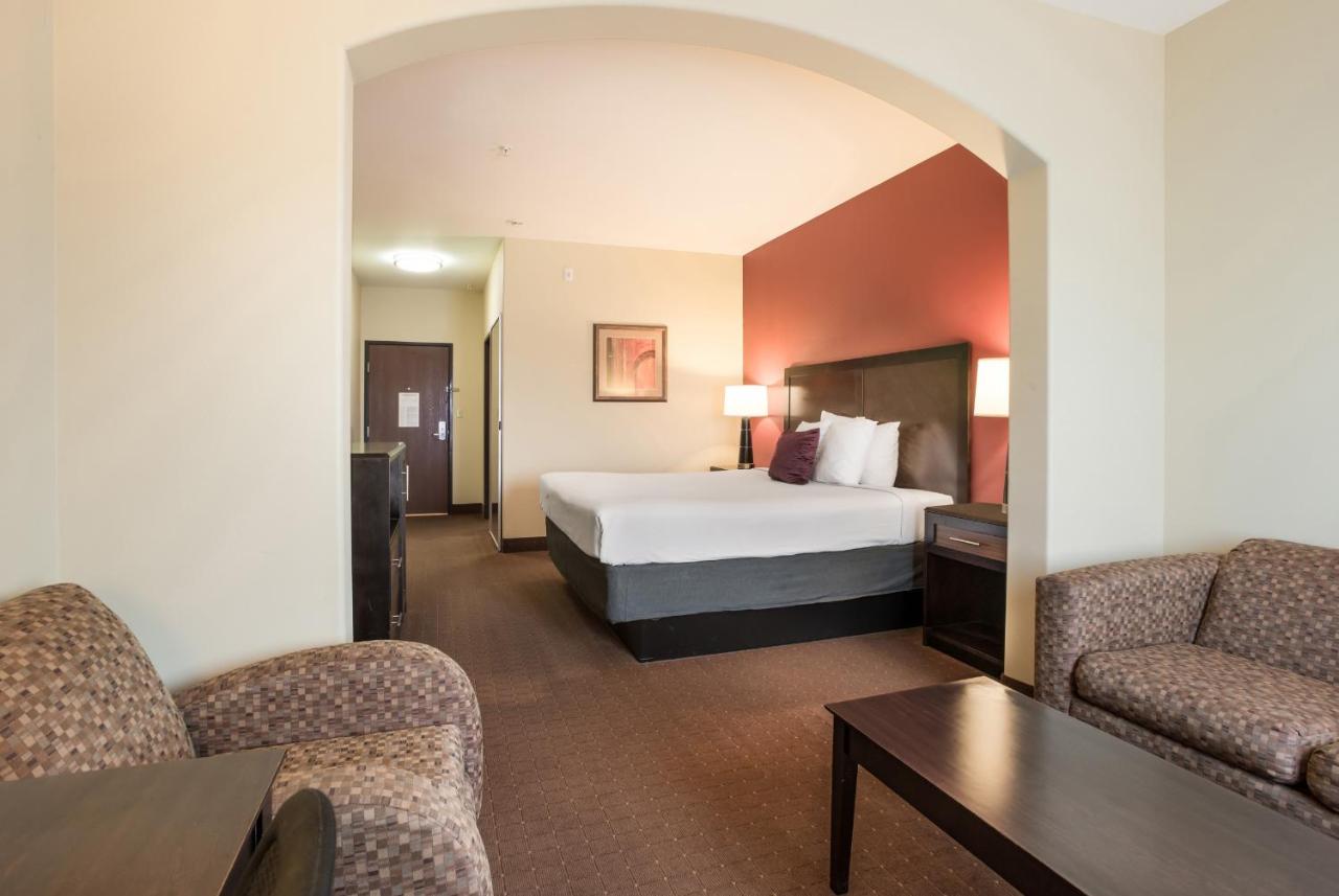 | Knights Inn Bunkie