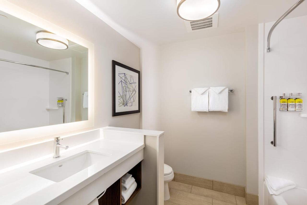 Two Bed Suite - Mobility Accessible Tub at Holiday Inn Express & Suites Moreno Valley - Riverside by IHG