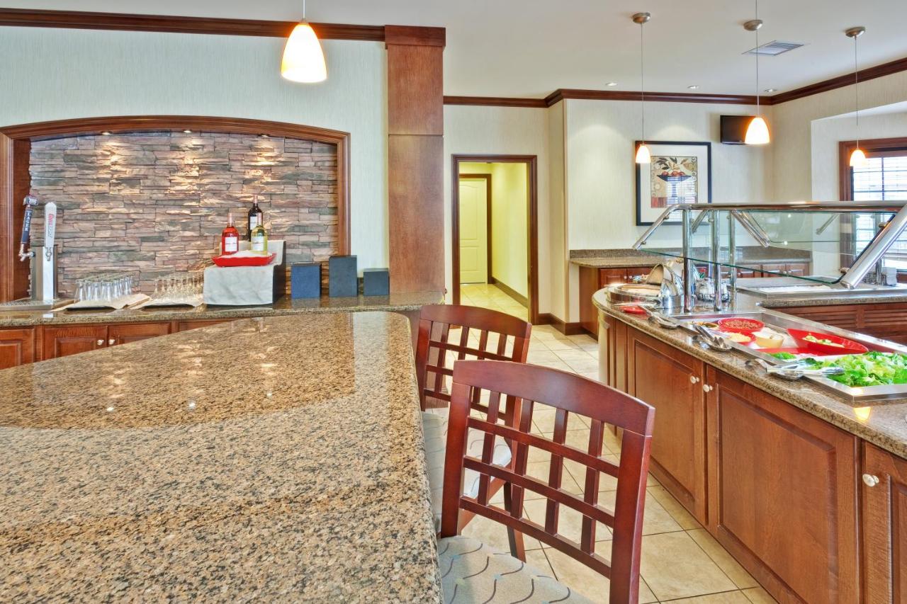 | Staybridge Suites Indianapolis-Carmel, an IHG Hotel
