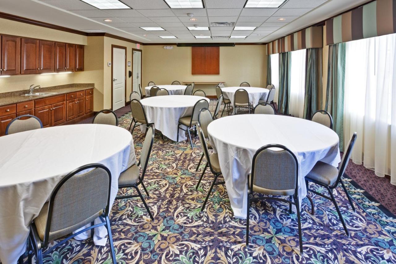 | Staybridge Suites Indianapolis-Carmel, an IHG Hotel