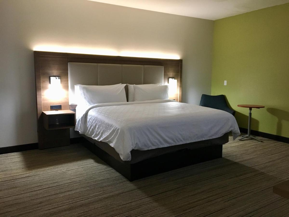 | Holiday Inn Express - Grand Island, an IHG Hotel