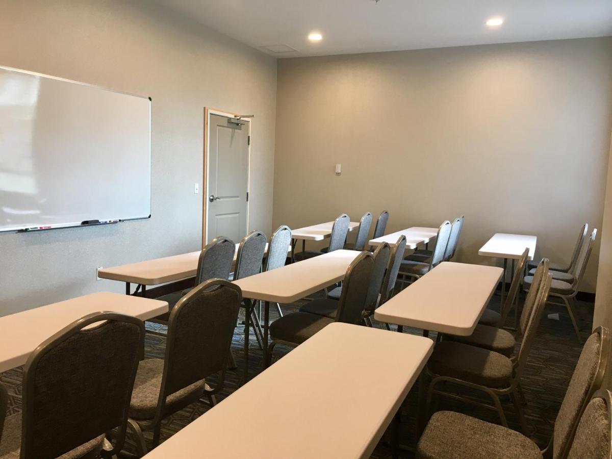 | Holiday Inn Express - Grand Island, an IHG Hotel