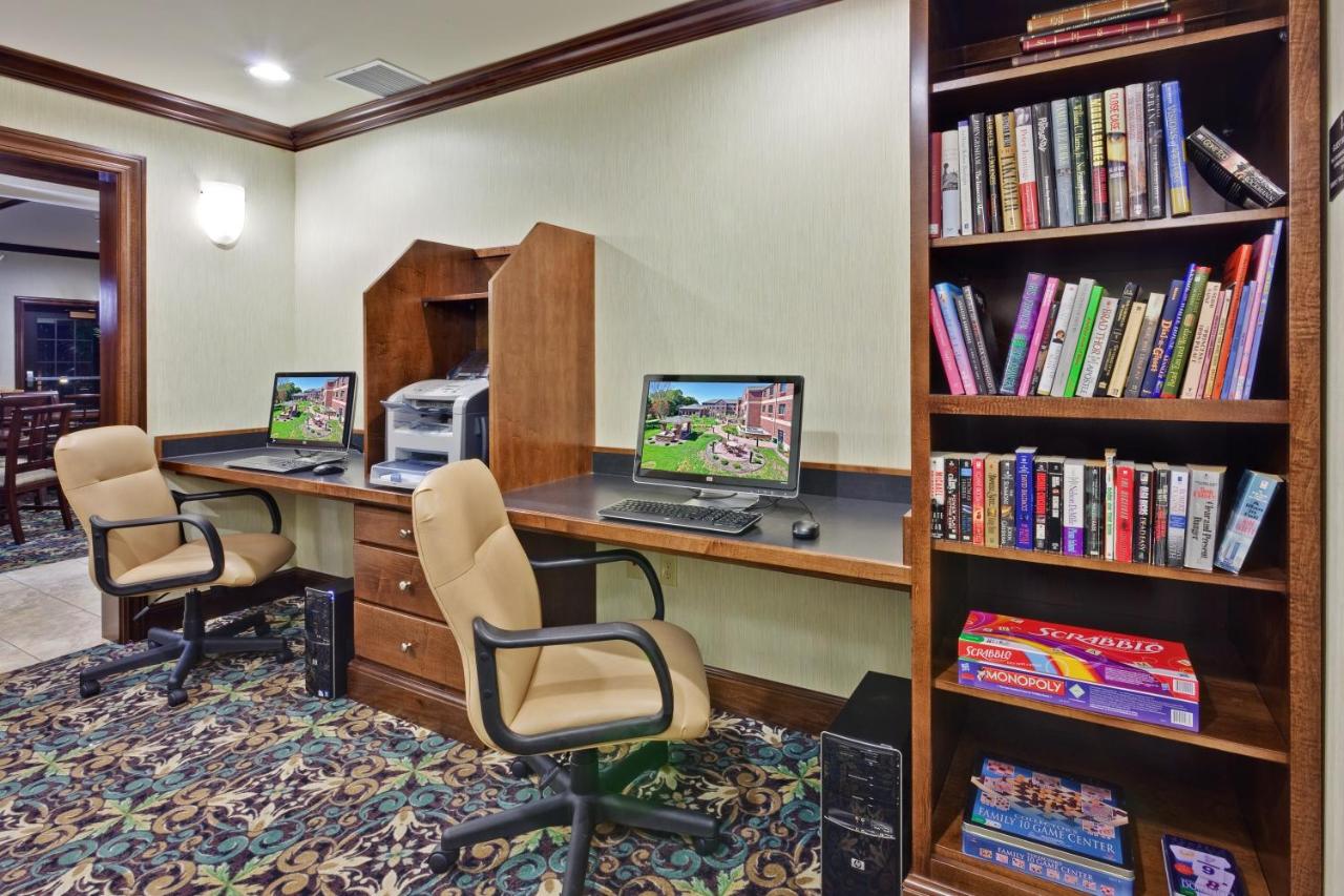 | Staybridge Suites Indianapolis-Carmel, an IHG Hotel