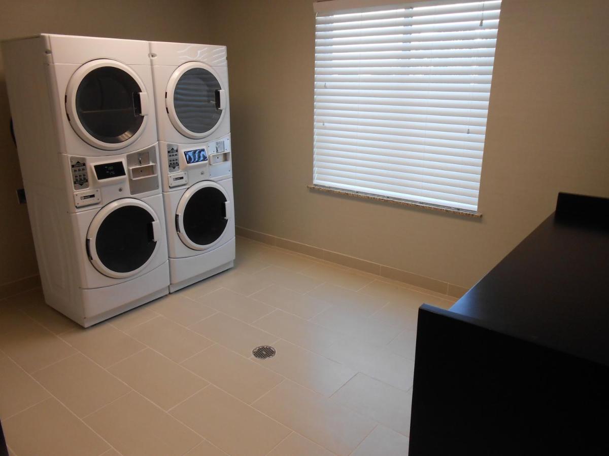 | Holiday Inn Express Hotel & Suites Houston NW-Brookhollow, an IHG Hotel