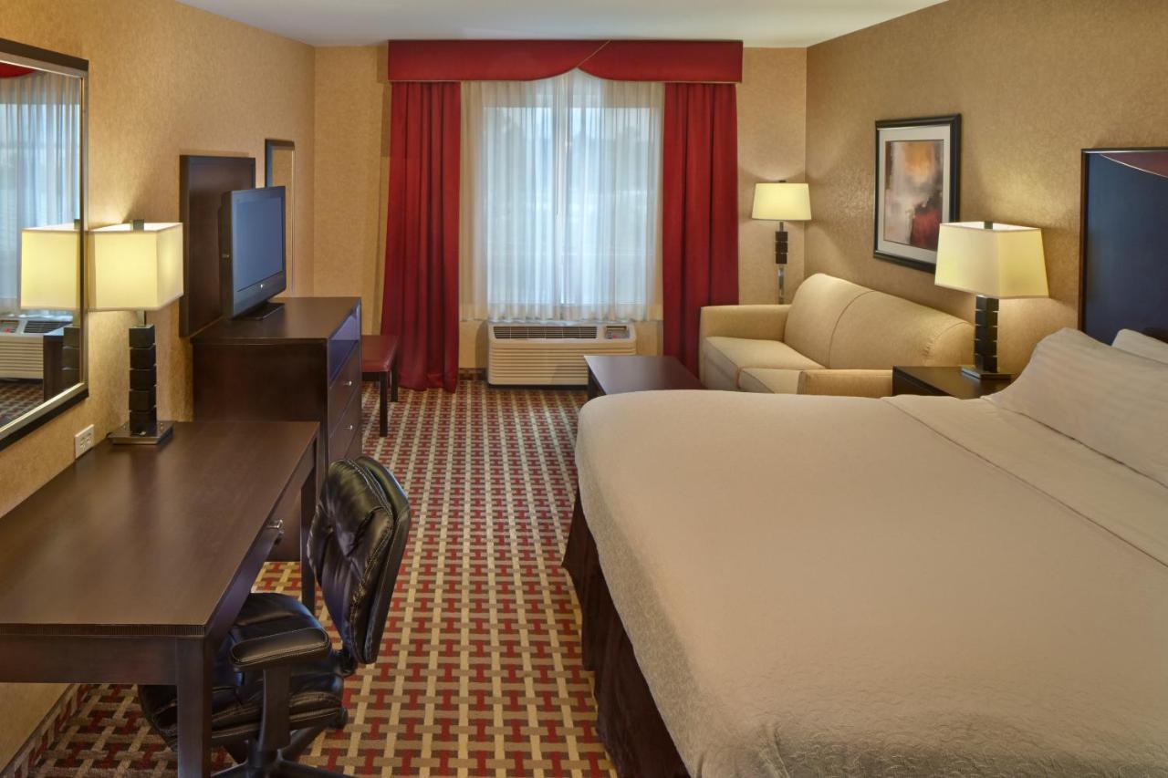 King Room - Non-Smoking at Holiday Inn Jacksonville E 295 Baymeadows by IHG