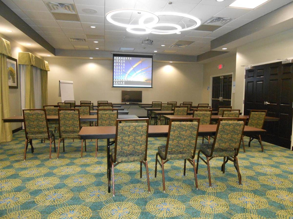 | Holiday Inn Express Hotel & Suites Houston NW-Brookhollow, an IHG Hotel