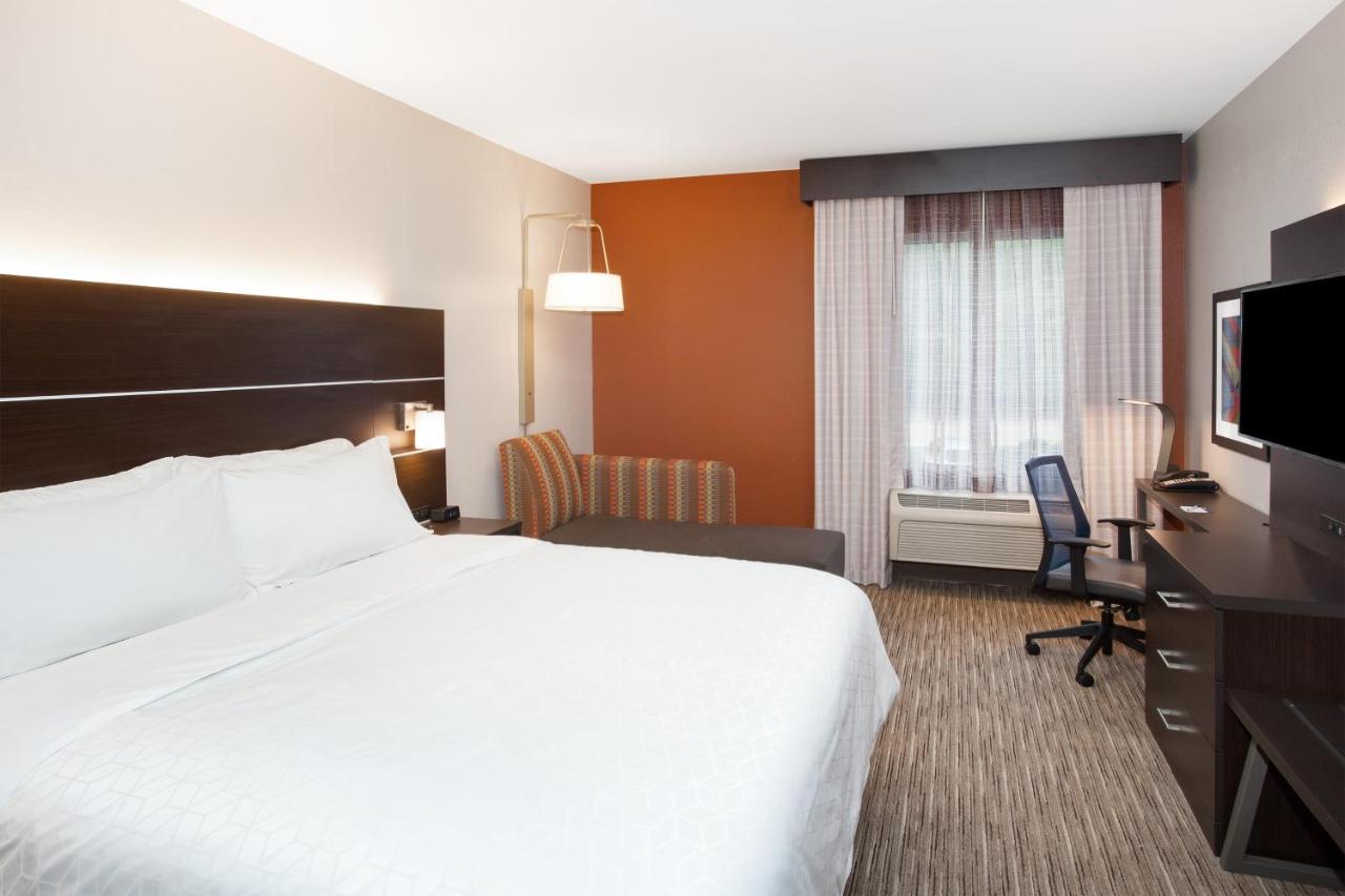 | Holiday Inn Express Haskell-Wayne Area, an IHG Hotel