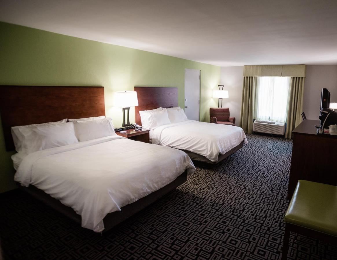 Queen Room with Two Queen Beds - Disability Access at Holiday Inn Express Hickory-Hickory Mart by IHG