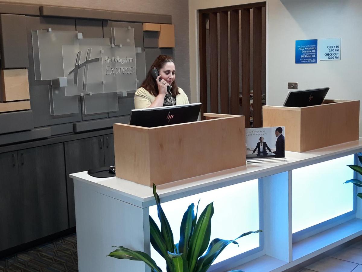  | Holiday Inn Express Hotel Pittsburgh-North/Harmarville, an IHG Hotel