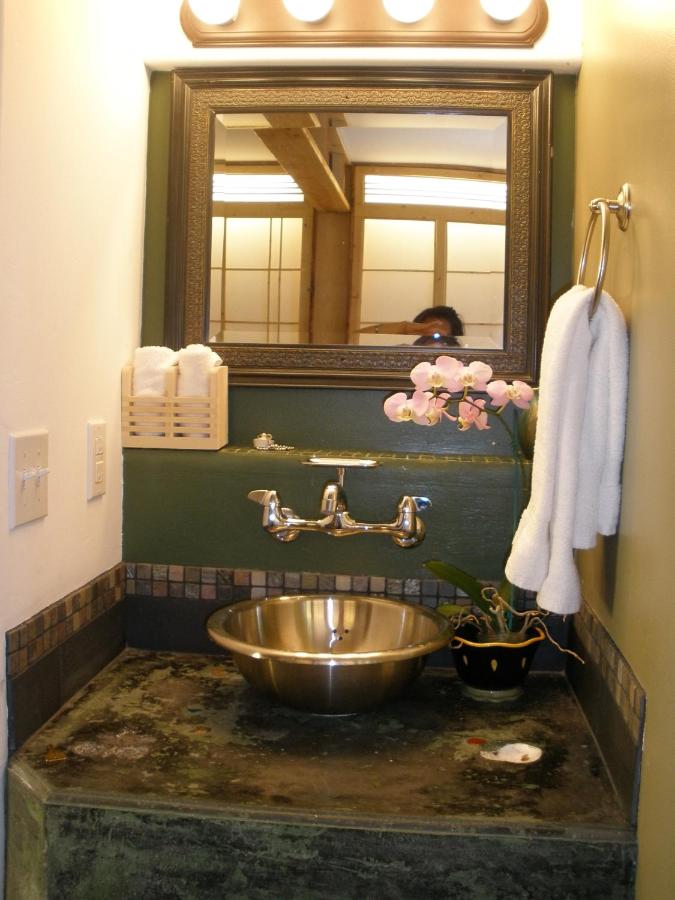  | Secret Garden Inn