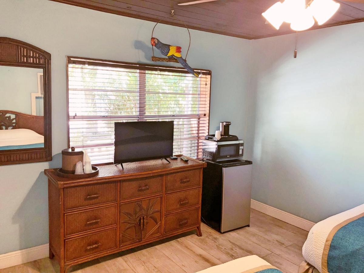 | The Pelican Key Largo Cottages