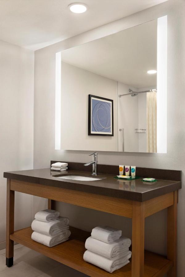 Queen Room with Two Queen Beds - Disability Access at Hyatt Place Tucson – Central