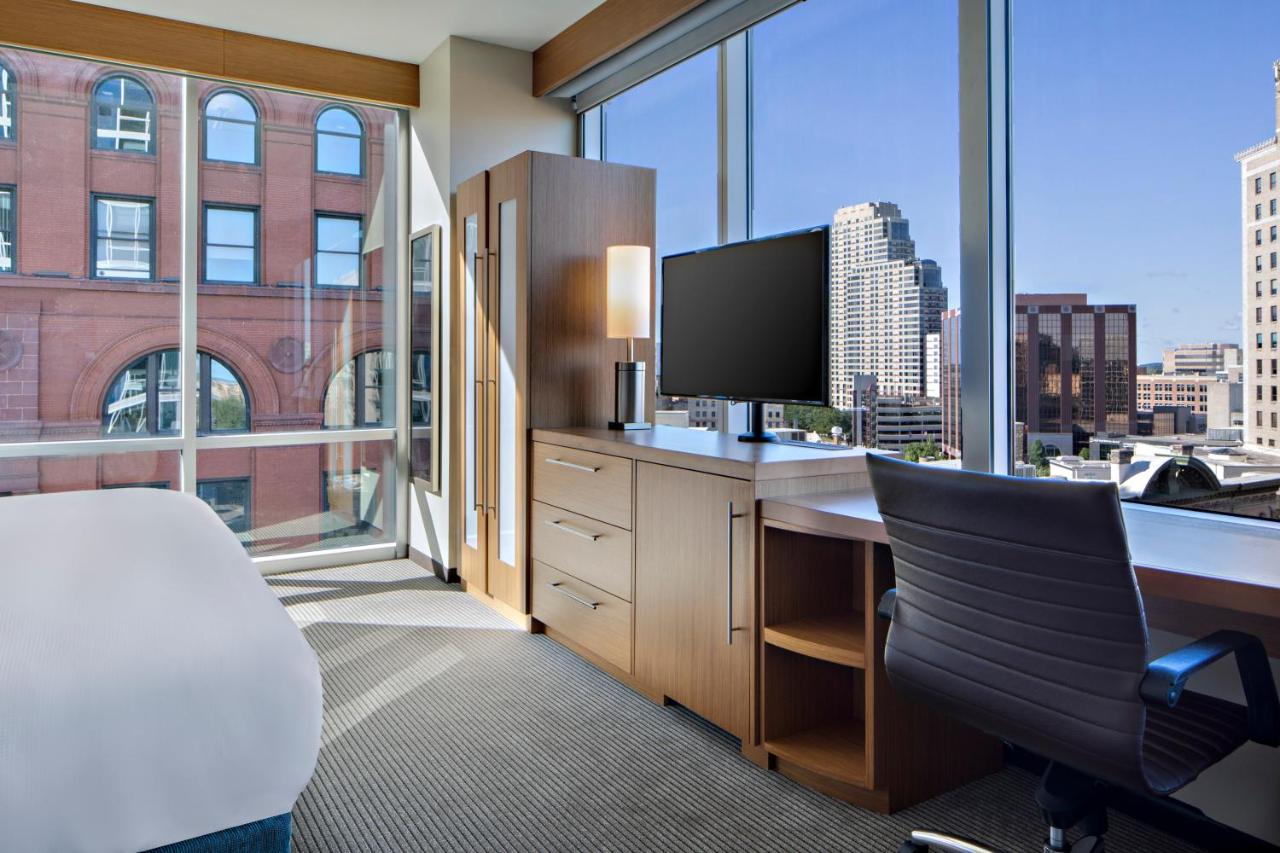SPCLTY KNG SFBD at Hyatt Place Grand Rapids Downtown