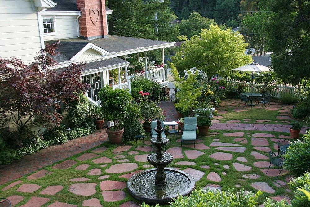 | Inn at Occidental