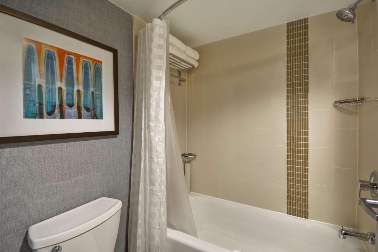 | Hyatt Place Columbus Worthington