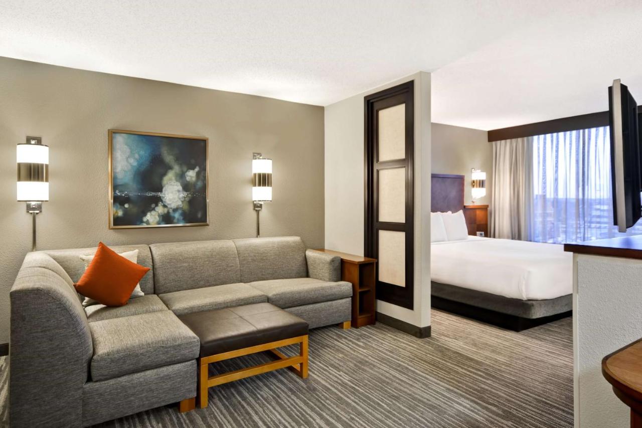 | Hyatt Place Columbus Worthington
