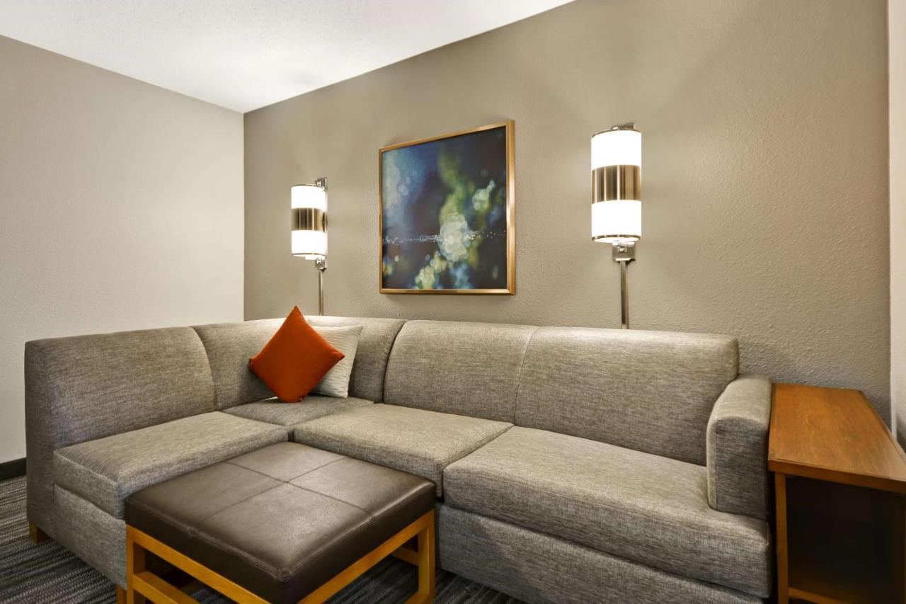 | Hyatt Place Columbus Worthington