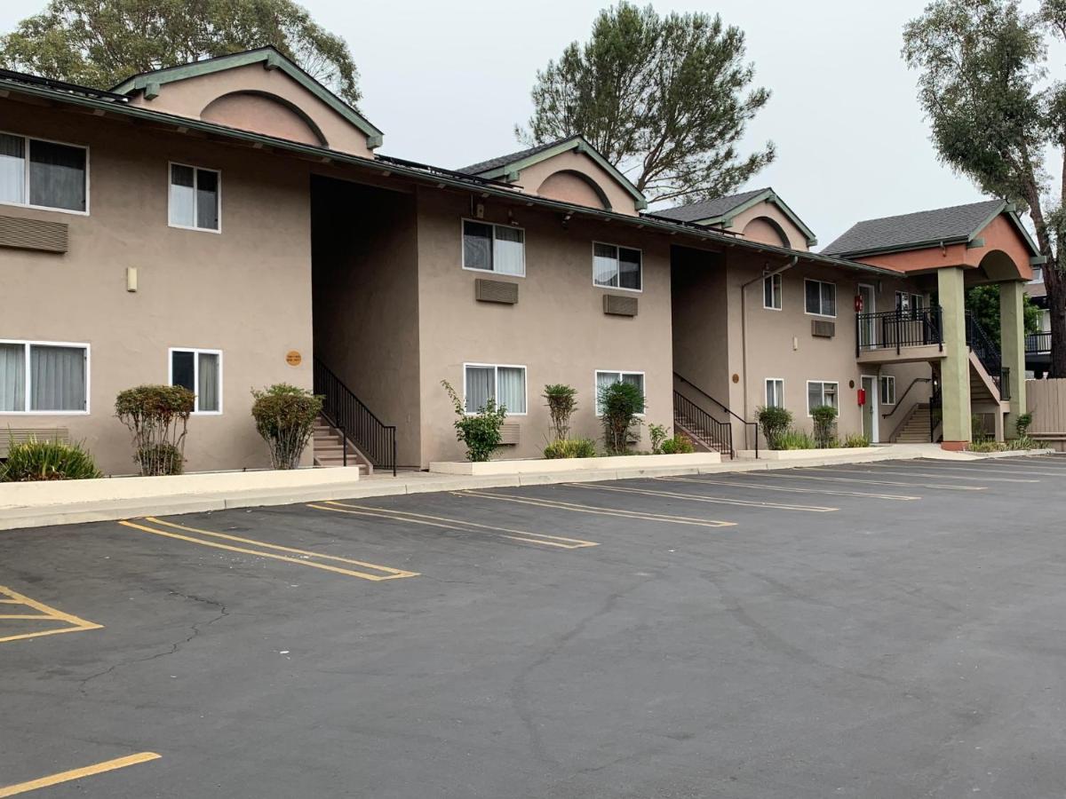| Olive Tree Inn & Suites