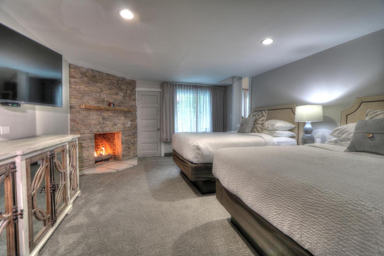 Deluxe Family Suite at River Edge Inn