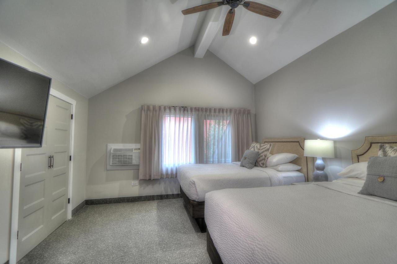 Deluxe Family Suite at River Edge Inn