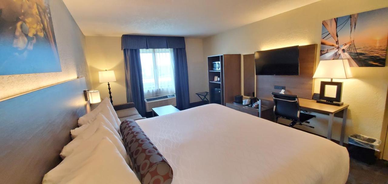  | Best Western Plus Hollywood/Aventura