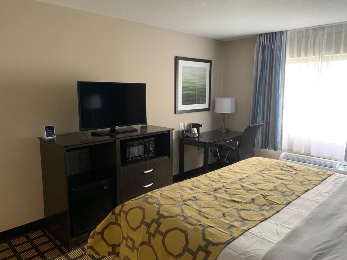 King Studio Suite - Non-Smoking at Baymont by Wyndham Latham Albany Airport