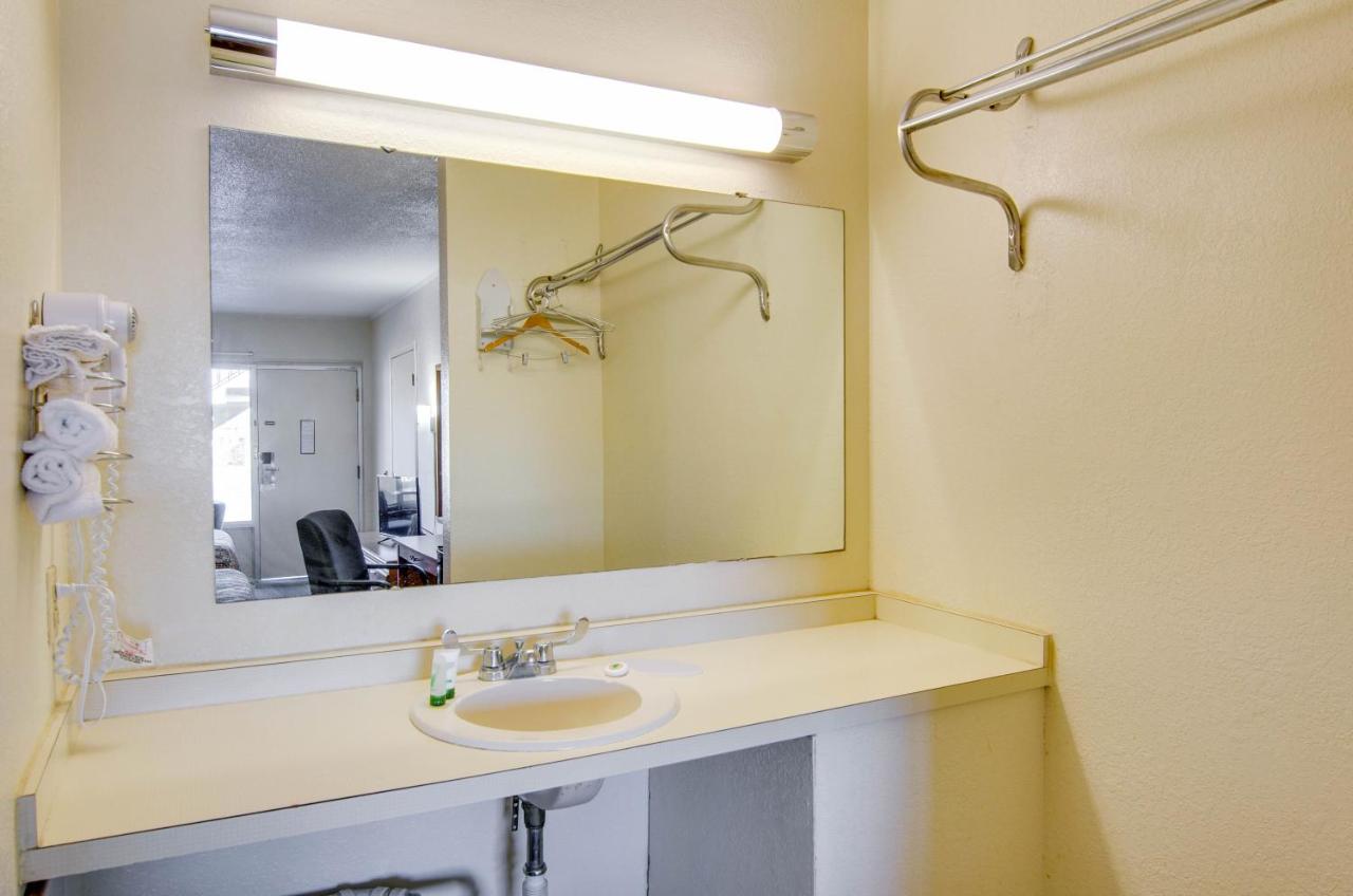 | Scottish Inns Collinsville - Martinsville