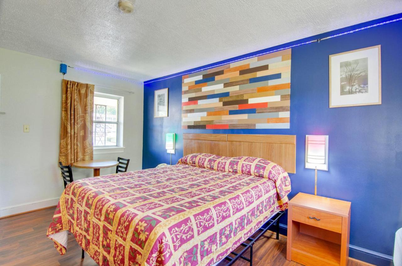 | Scottish Inns Collinsville - Martinsville