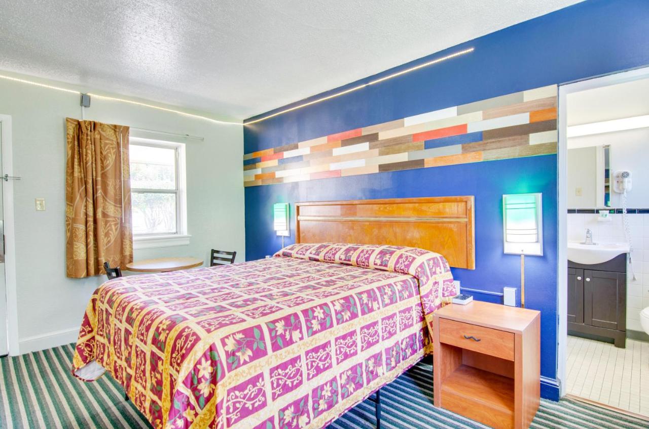 | Scottish Inns Collinsville - Martinsville