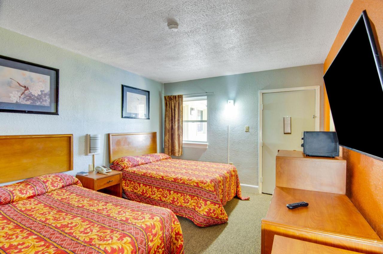 | Scottish Inns Collinsville - Martinsville
