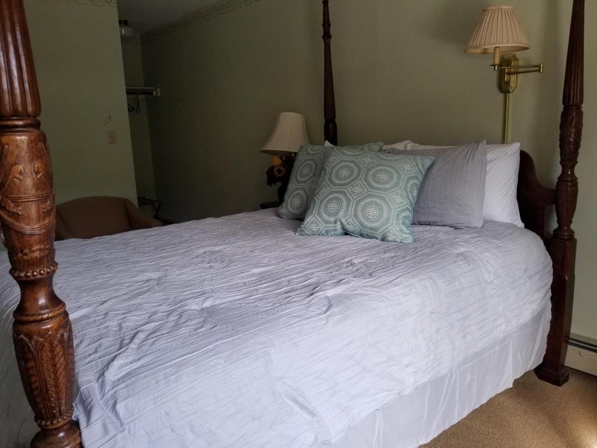 | Hawk Mountain Bed & Breakfast