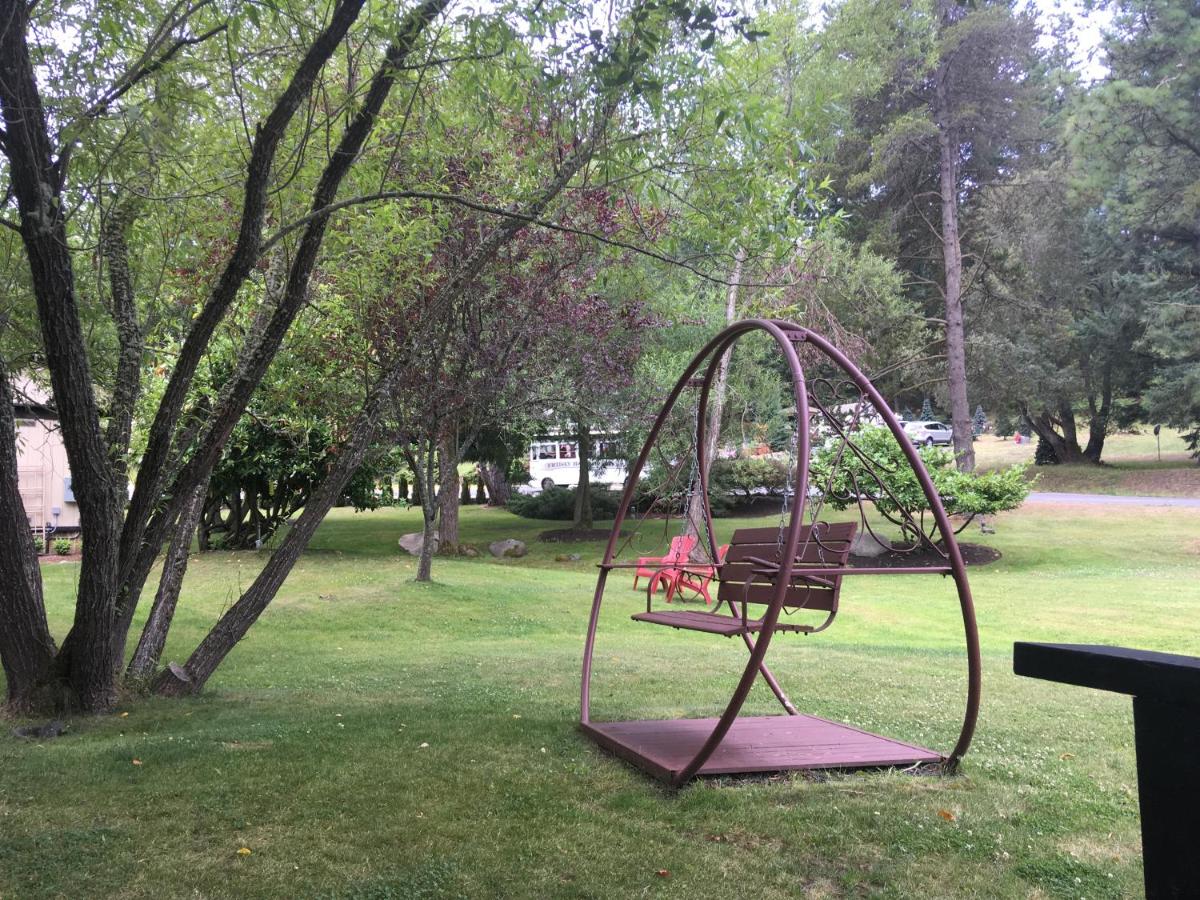 | Discovery Inn