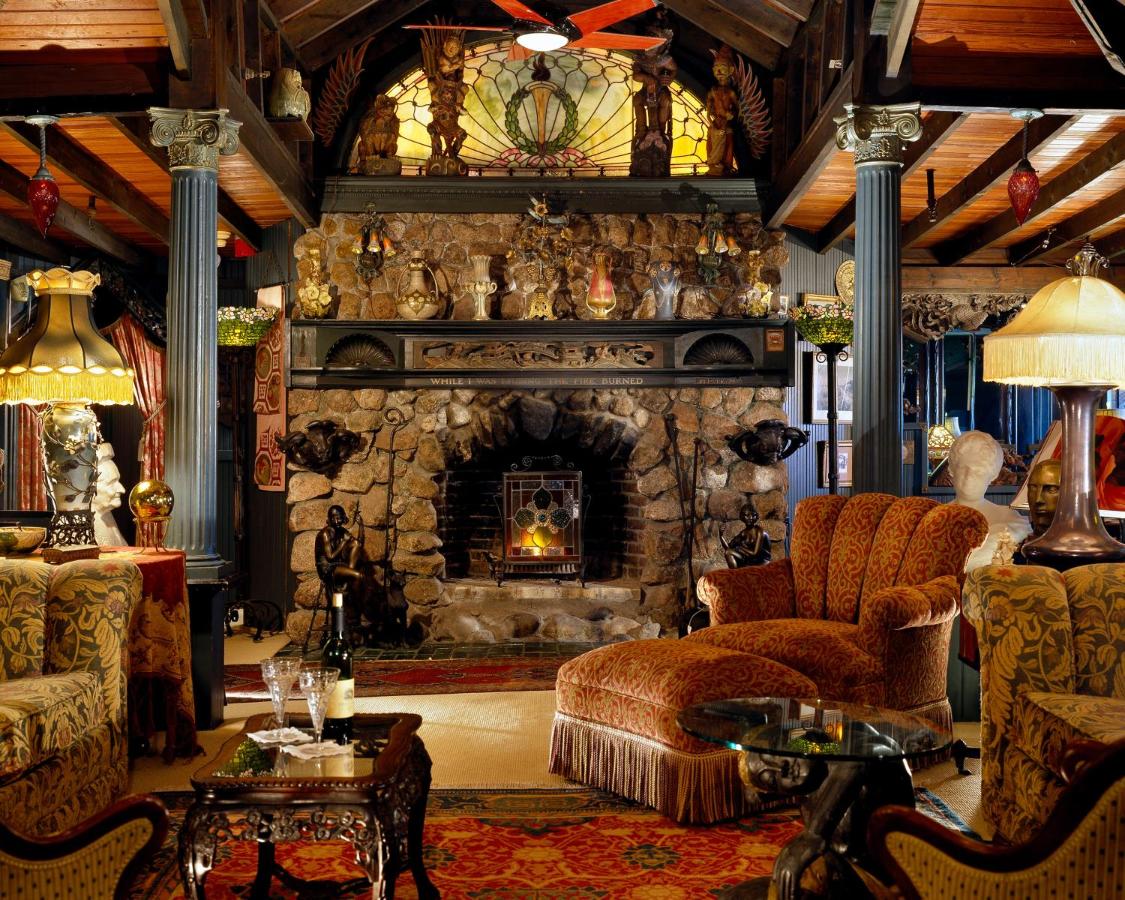 | Lands End Inn - Adults Only