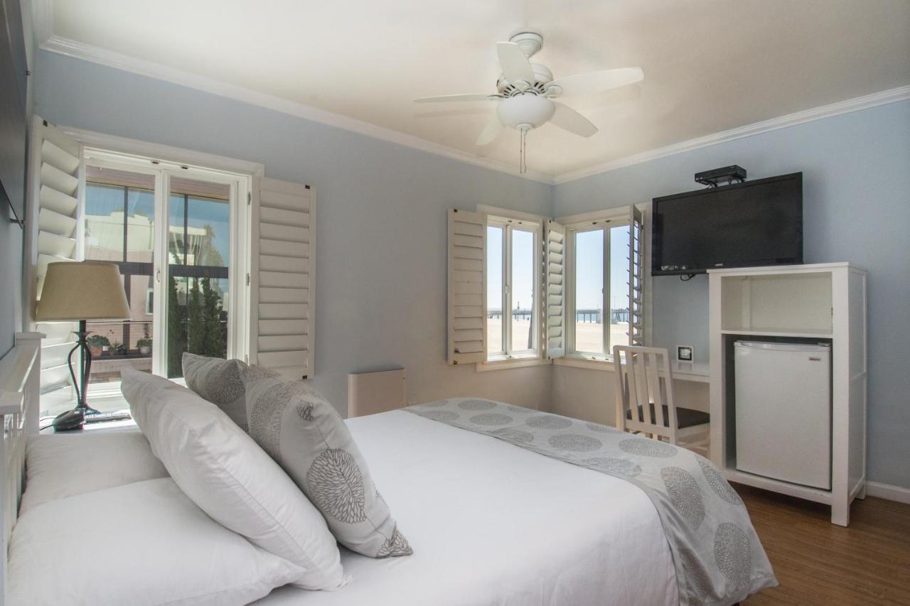 | Venice on the Beach Hotel