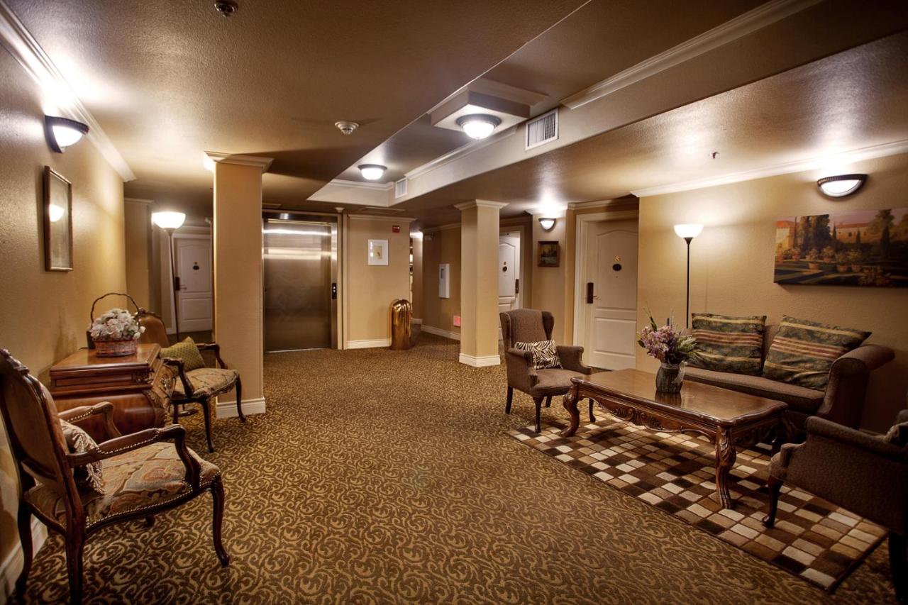 | O'Brien Riverwalk Boutique Hotel