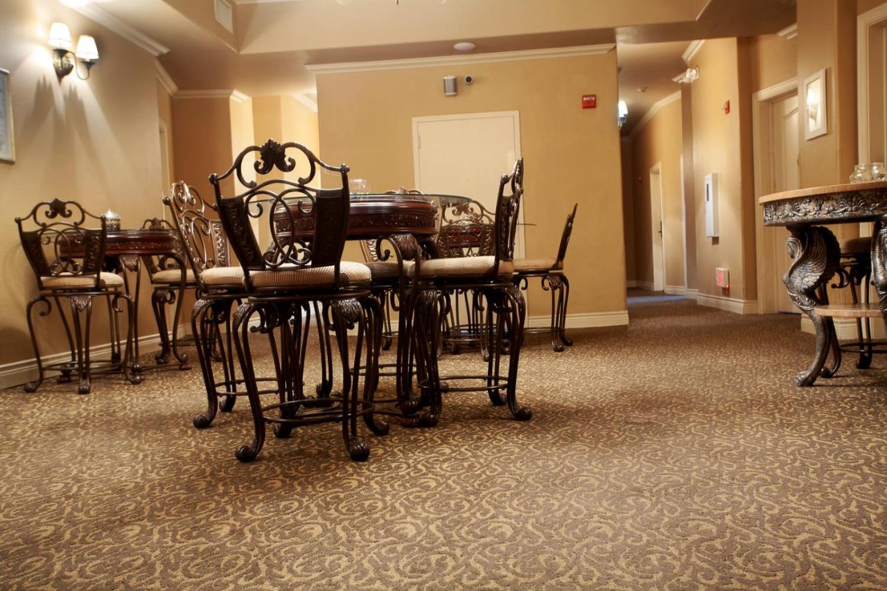 | O'Brien Riverwalk Boutique Hotel