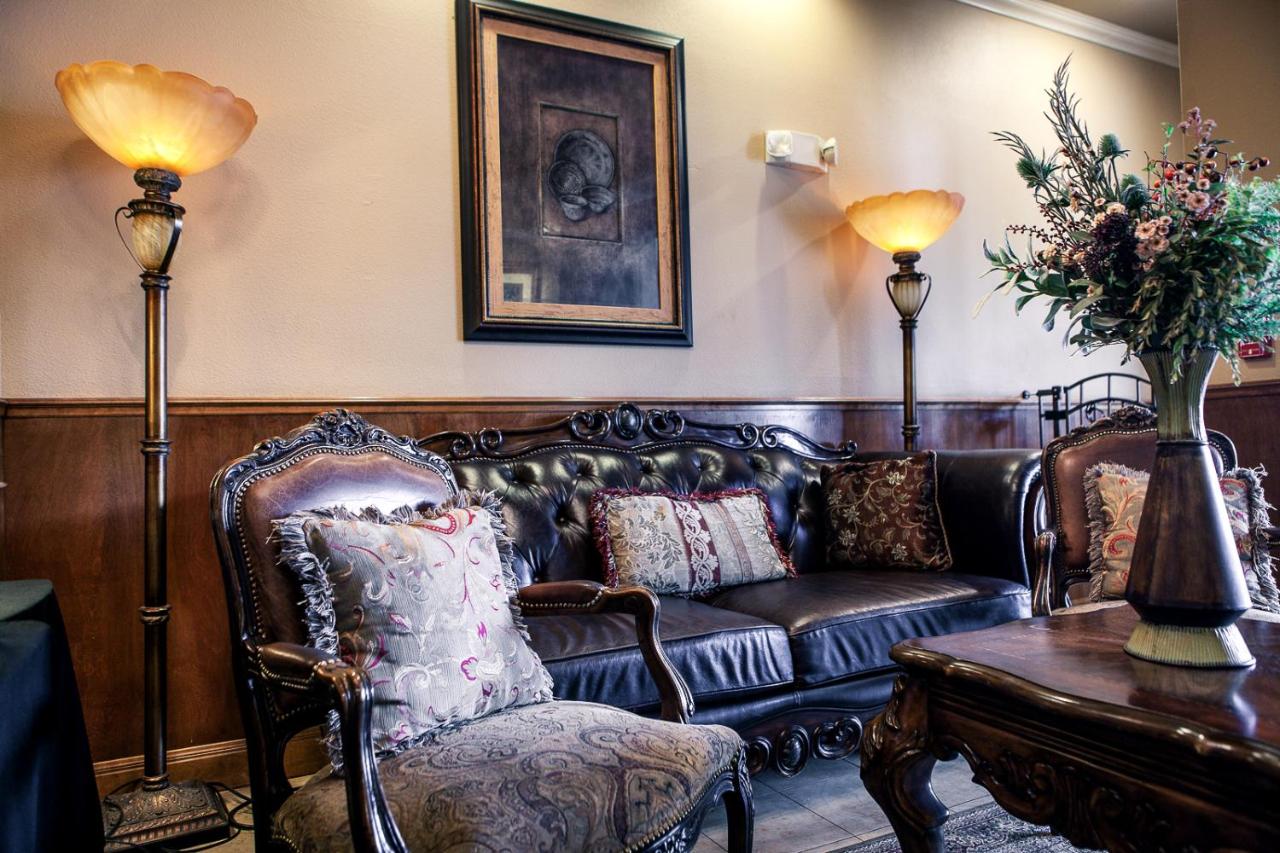 | O'Brien Riverwalk Boutique Hotel
