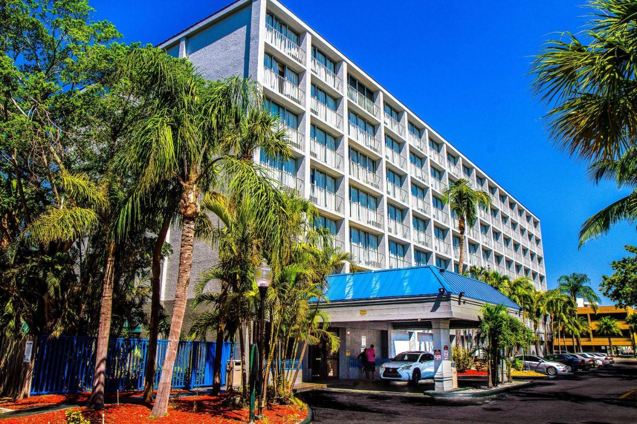 | North Miami Beach Gardens Inn & Suites