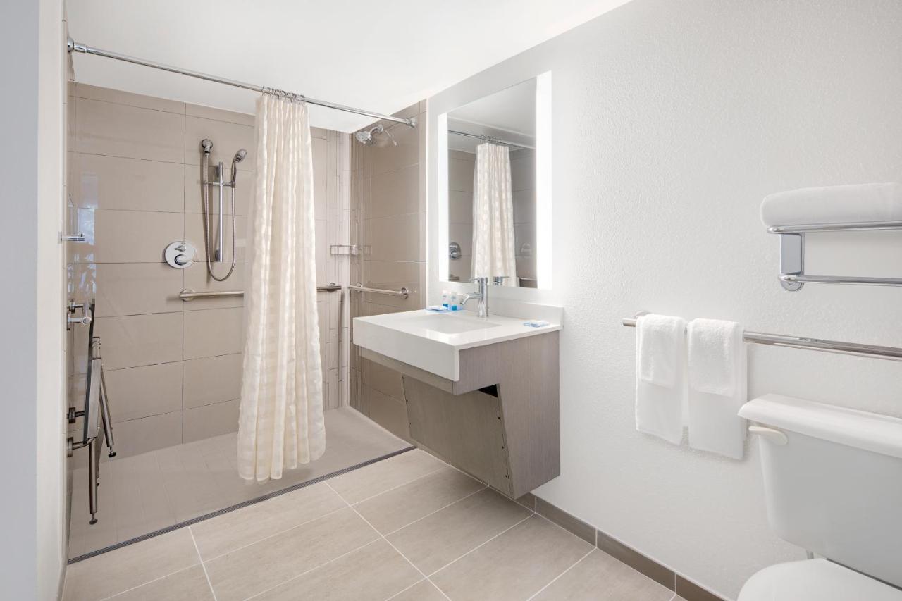 King Suite - Disability Access at HYATT house Dallas/Richardson