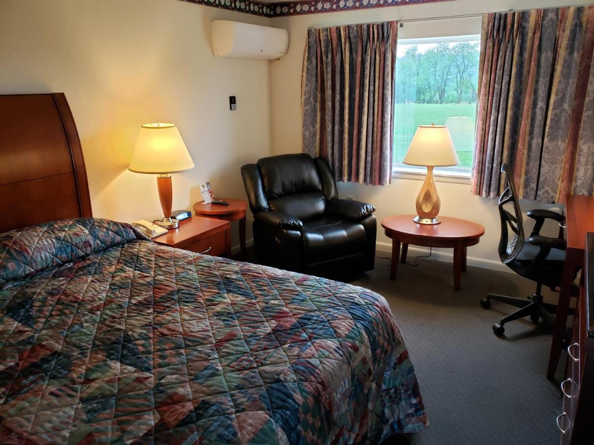 | Huntingdon Motor Inn