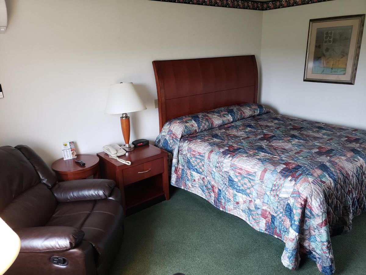 | Huntingdon Motor Inn
