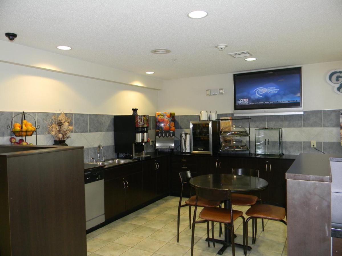 | Microtel Inn & Suites Bath