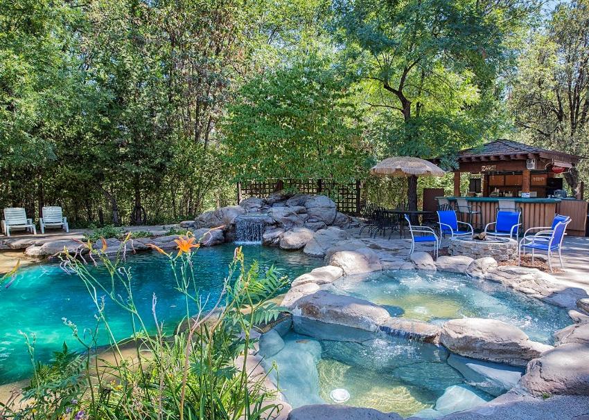 | Lazy Z Resort