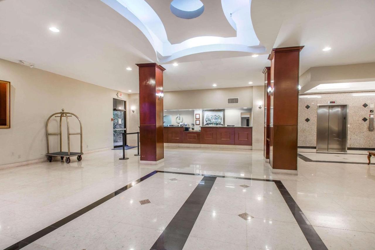 | North Miami Beach Gardens Inn & Suites