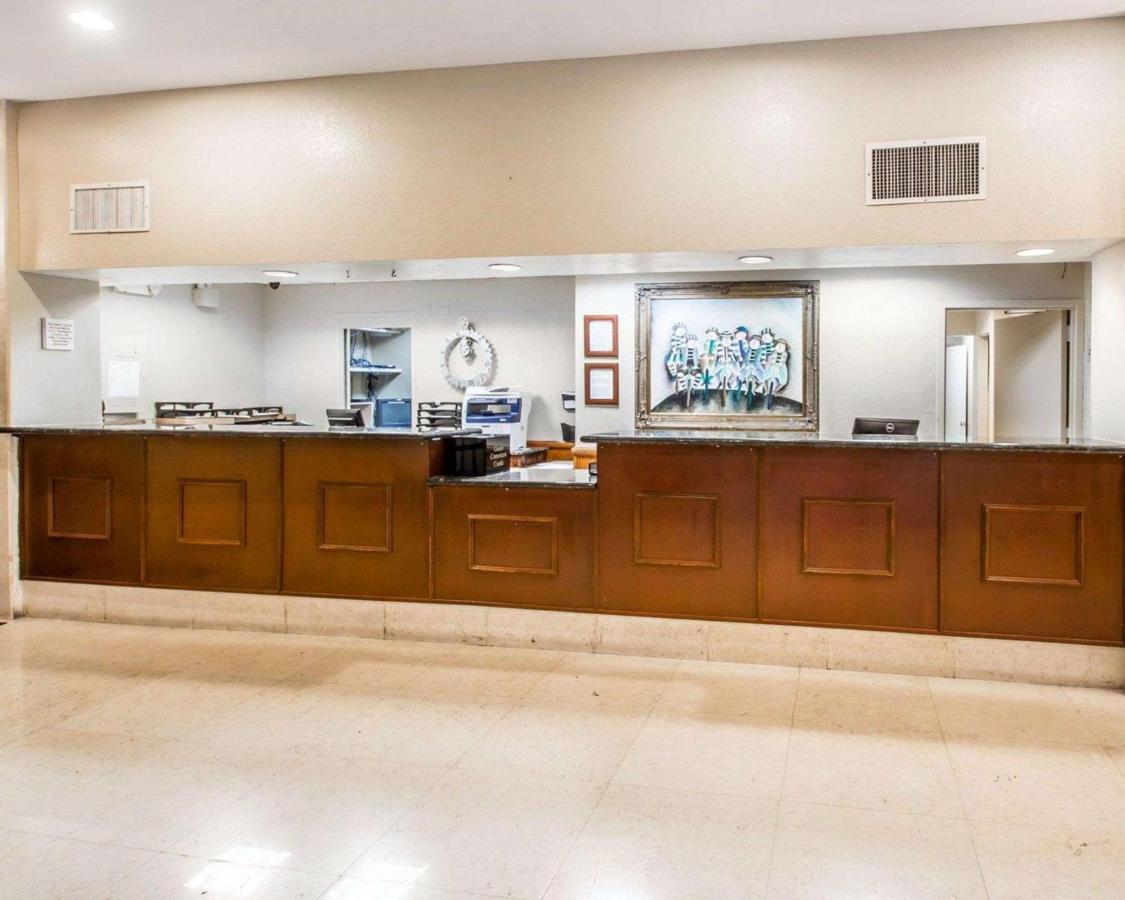| North Miami Beach Gardens Inn & Suites