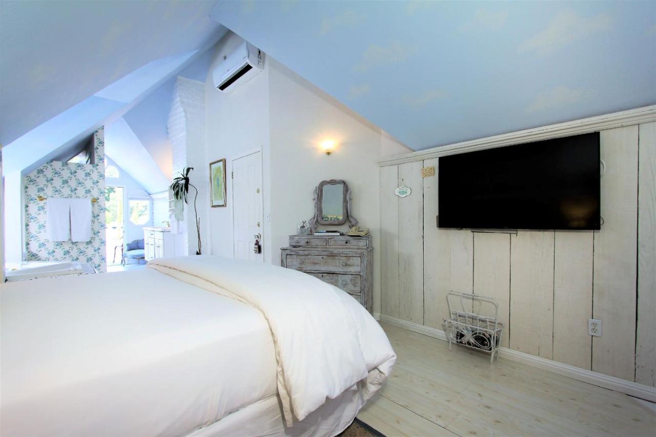 | The Napa Inn