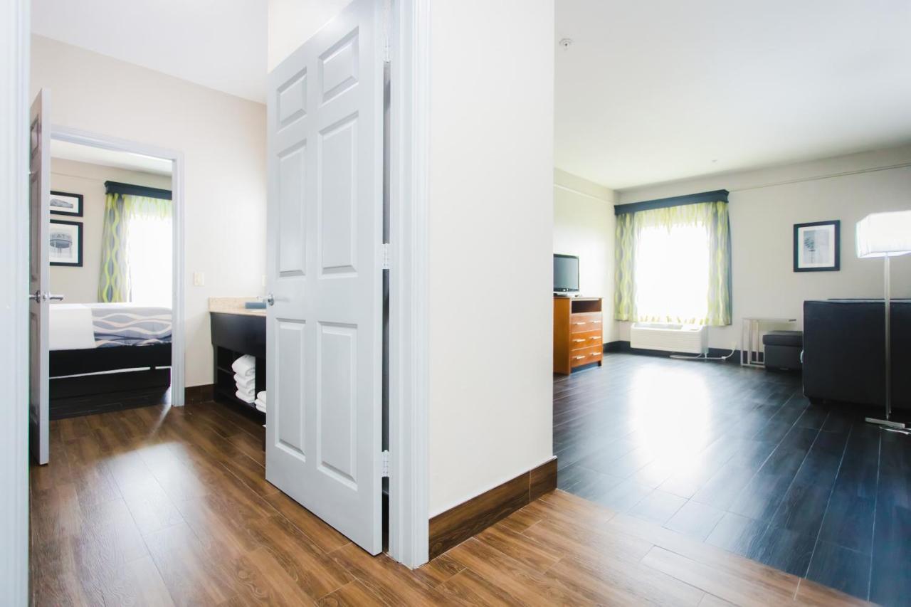Two Room Suite with Kitchenette at Palacio Royale Inn Signature Katy