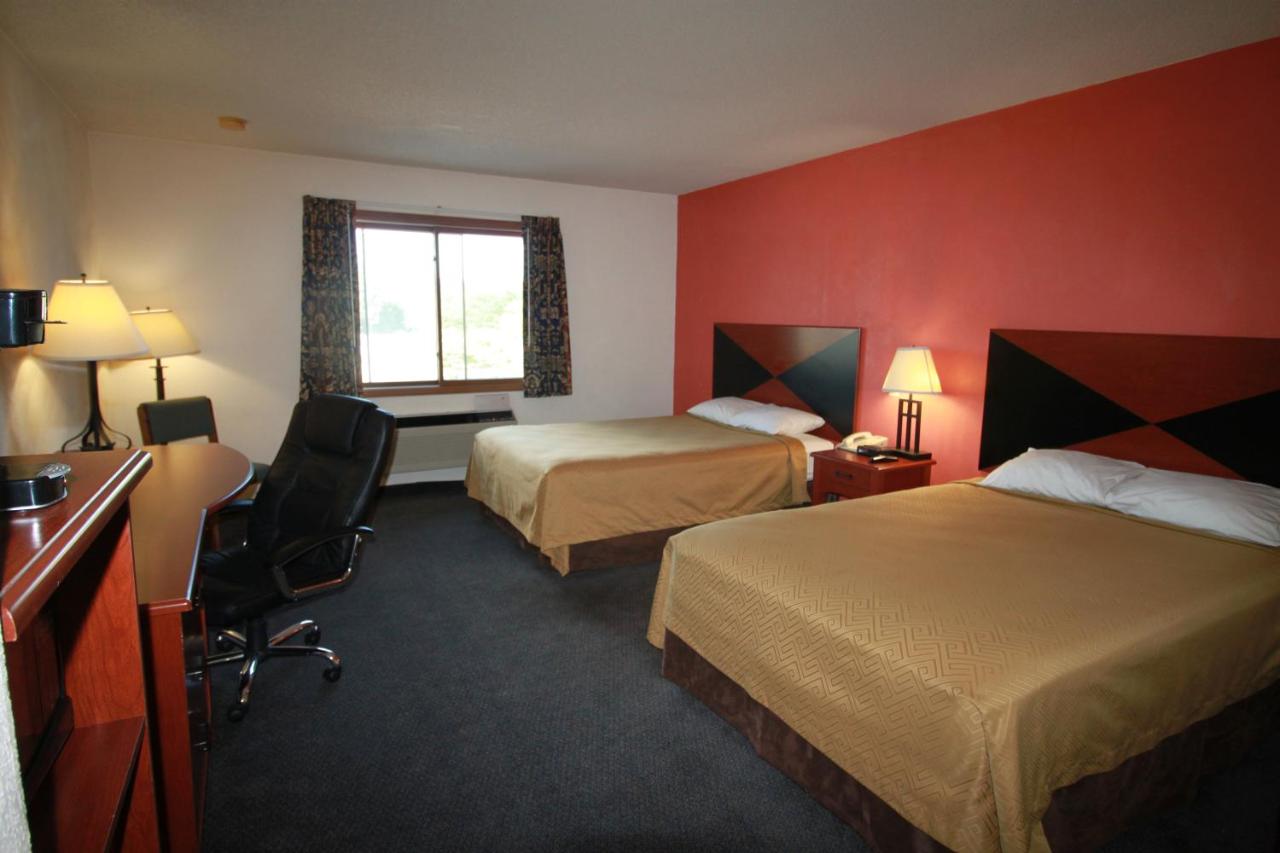 Double Room with Two Double Beds - Pet Friendly/Smoking at SureStay Hotel by Best Western Greenville